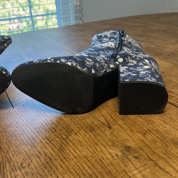 Merona blue/grey/silver short boots 8.5 - Picture 6 of 10